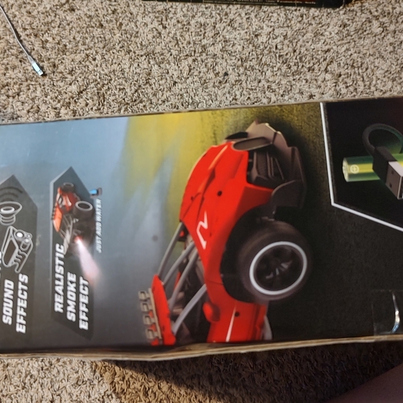 Revolt Vapor Racer remote control car new - Picture 4 of 10
